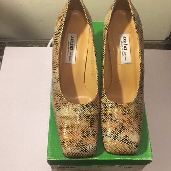 SACHA LONDON “PROMISE” SABBIA SHOES (NWOT)